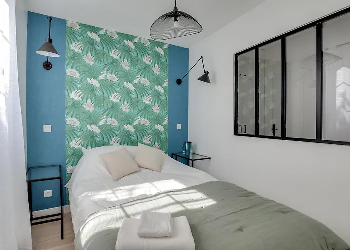 Promenade Bakeries From A Cozy Boho 1 Bedroom